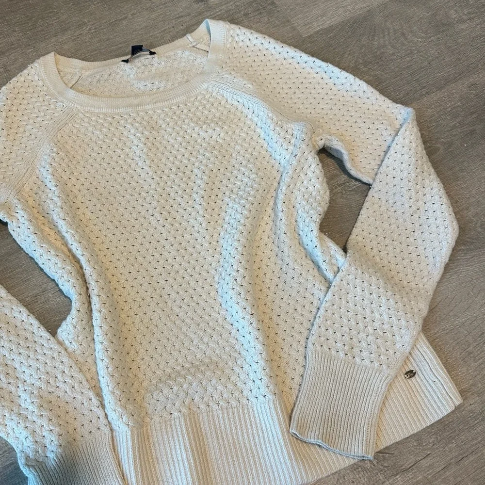 American Eagle Cream Textured Knit Sweater - Picture 2 of 6